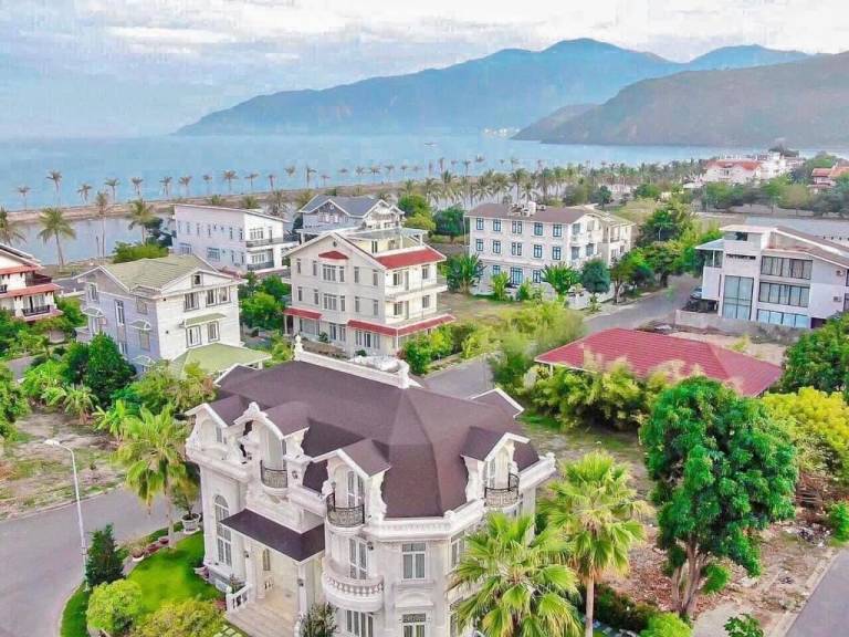 Rental apartment with patio, pool & garden | Perfect for remote work in Nha Trang