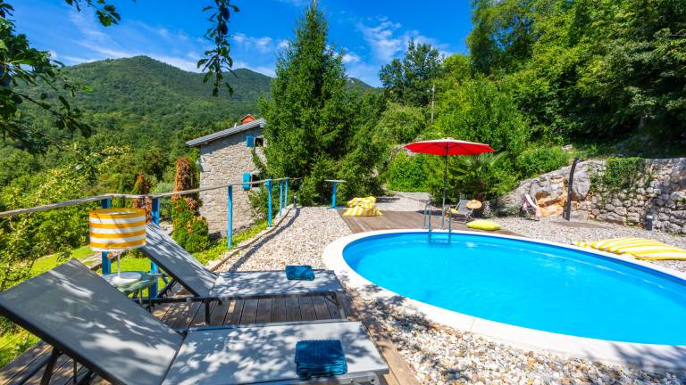 Villa with patio, private pool & barbeque | Pets allowed in Lovran