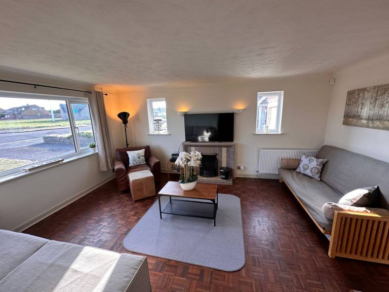 Family-friendly lovely cottage with garden | Beach view | Close to the beach | Pet-friendly — photo 5