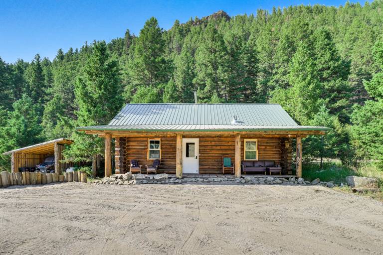 Cozy Melrose Cabin w/ Fire Pit: Walk to River! — photo 2