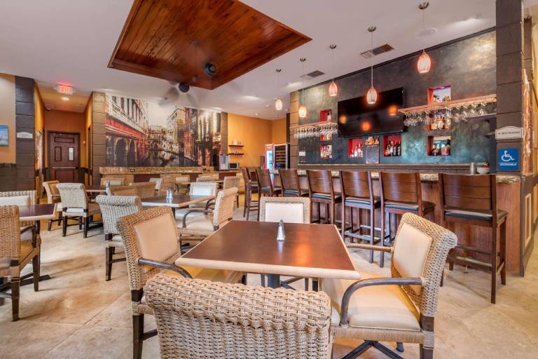 Best Western Plus Palm Beach Gardens Hotel & Suites and Conference Ct — photo 5