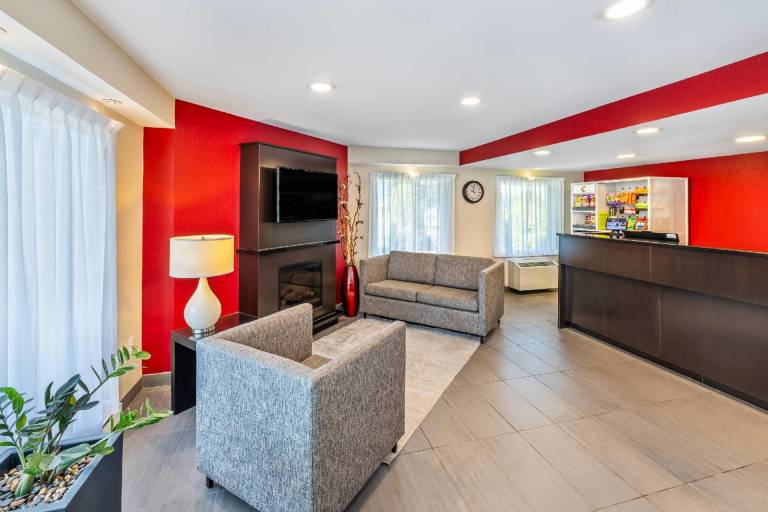 Comfort Inn — photo 2