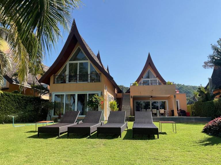 Beachfront Pool Villa in Ko Chang