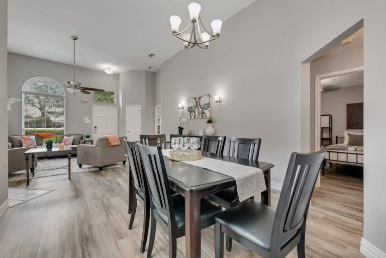 Clean, Updated, Comfortable, and Quiet Space! — photo 3