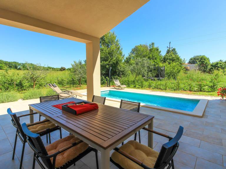 House with terrace, yard & grill | Dogs allowed — photo 2