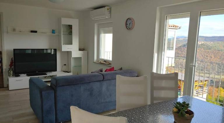 Wonderful apartment with patio | Dogs allowed — photo 2