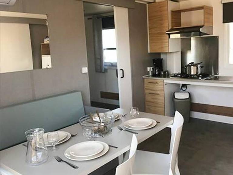 Mobile home with terrace | Pets are welcome — photo 5