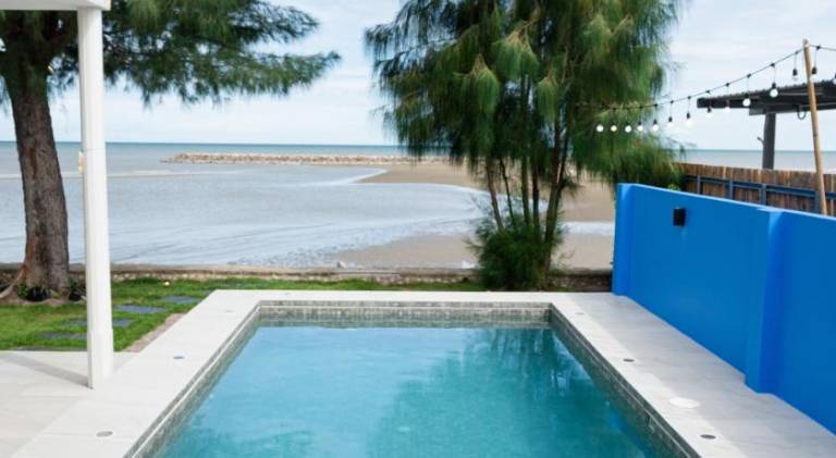 Villa with pool in Phetchaburi