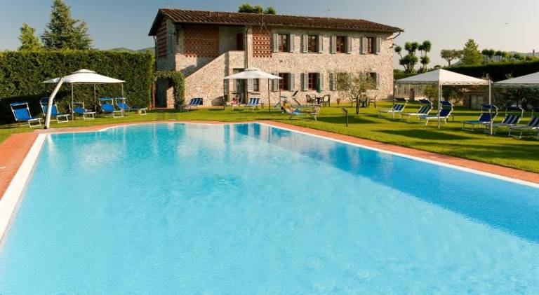 Farm with pool, grill & yard — photo 4