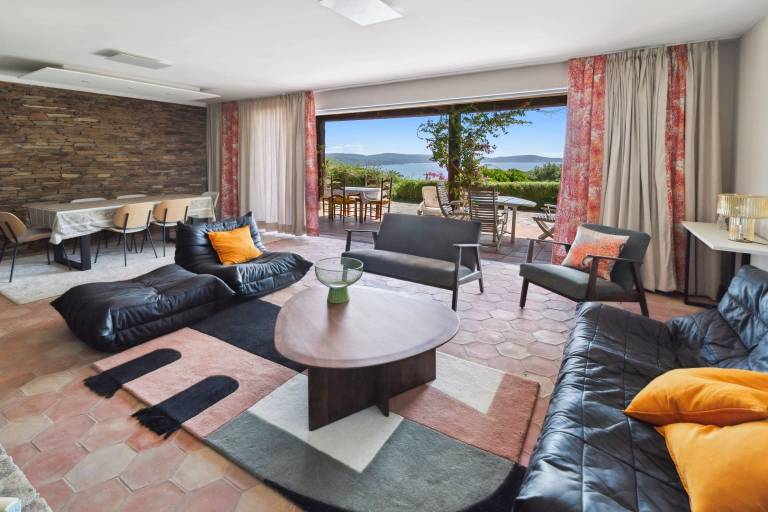 Incredible sea view, peaceful stay at Villa OSCAR in Toulon
