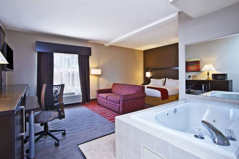 Holiday Inn Express Hotel & Suites Columbus Groveport by IHG