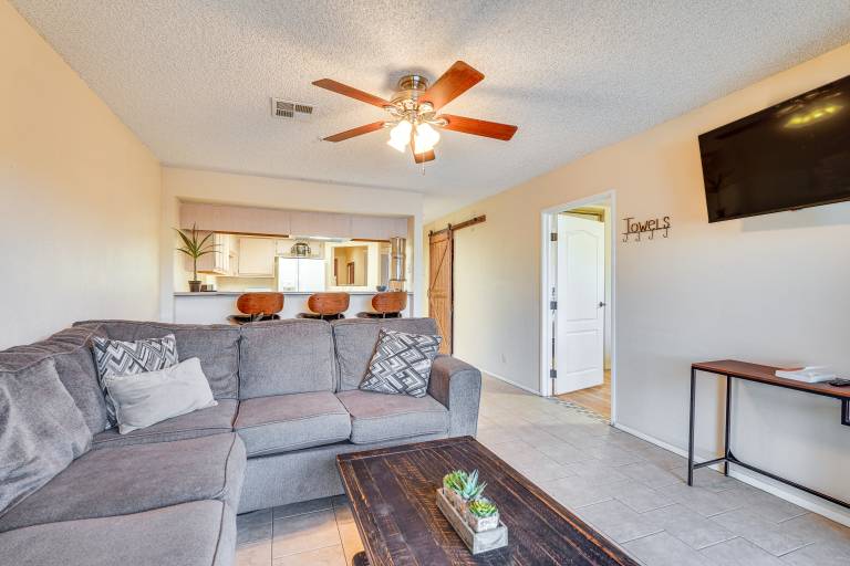 Walk to Golf & Beach: Queens Bay Resort Condo — photo 3