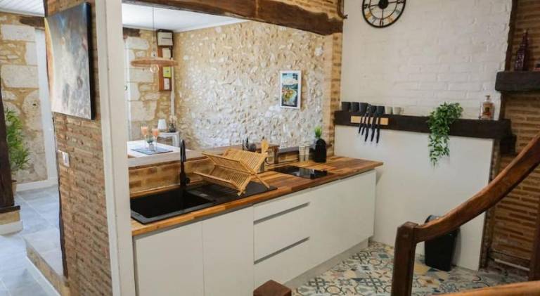Vacation home with 3 rooms for 6 persons in Marmande