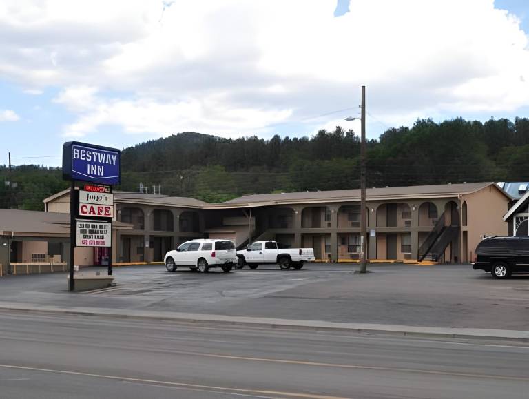 Bestway Inn in Ruidoso Downs, NM