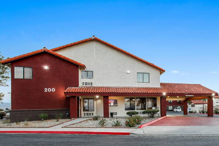 Red Roof Inn Palmdale - Lancaster — photo 5