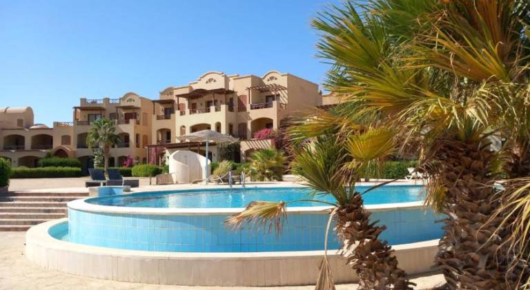 Holiday apartment with pool — photo 5