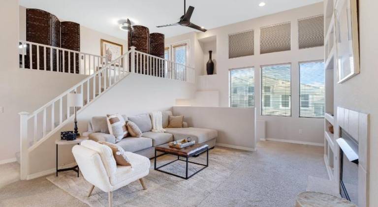 Rental apartment with pool & hot tub in Scottsdale, AZ