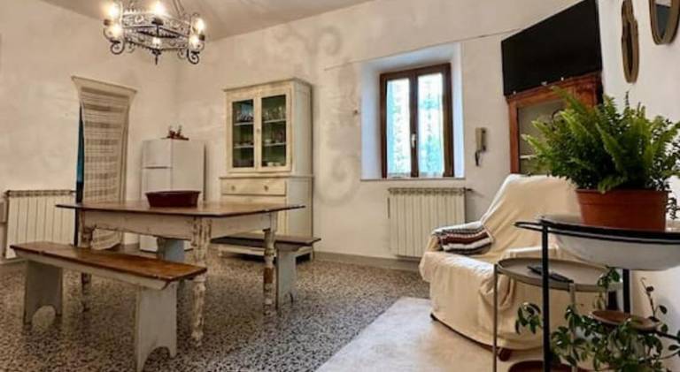 Rental apartment with hot tub — photo 3