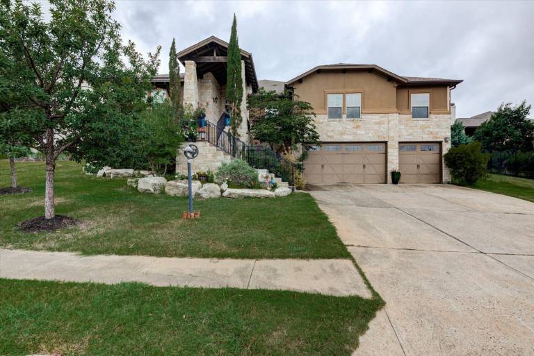 297 m&sup2; Ferienhaus