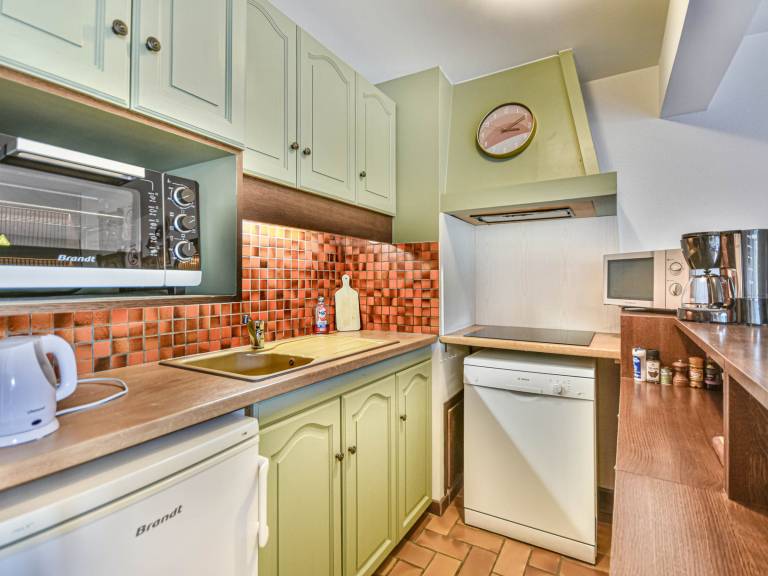 Duplex T3 in Les Gets - 5 pers, panoramic view, balcony, parking, WiFi — photo 4