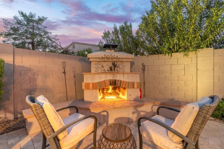 Zion Mirage Kierland Pool Firepit Dog Friendly — photo 4