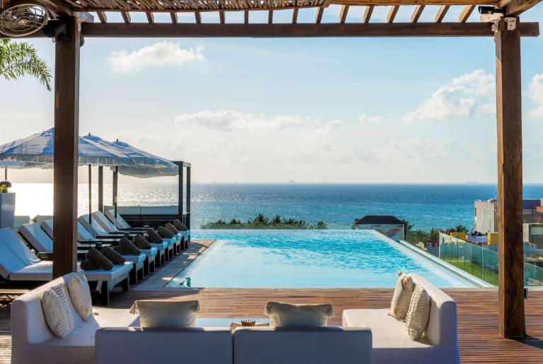 The Fives Downtown Hotel & Residences, Curio Collection by Hilton in Playa del Carmen