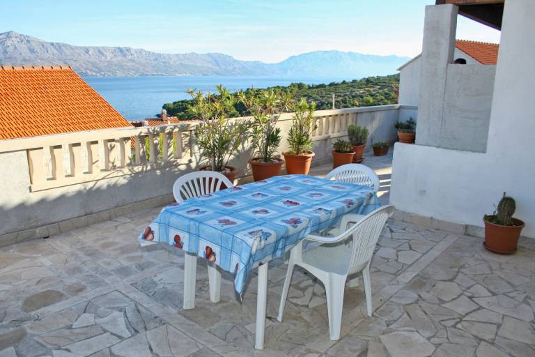 One bedroom apartment with terrace and sea view Postira, Brač (A-2919-a) in Postira