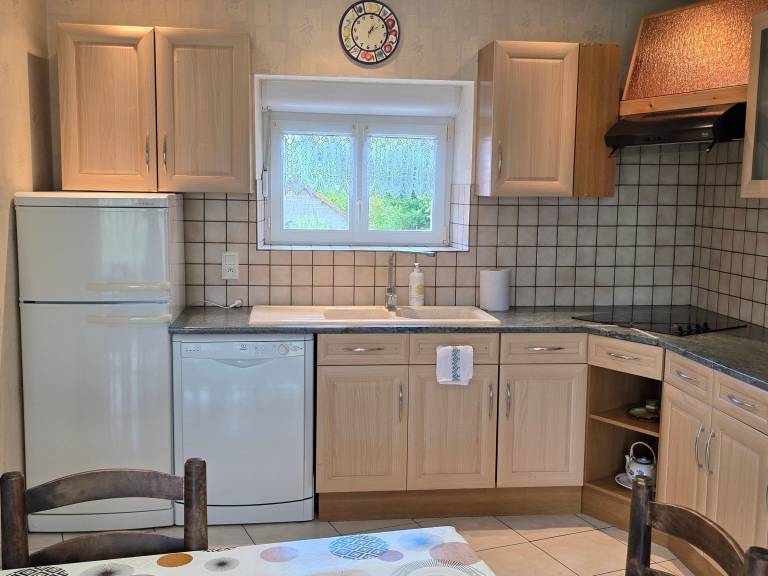 Pleasant cottage with yard & BBQ | Pets allowed — photo 5