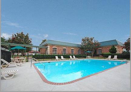 Greenville Inn & Suites — photo 3