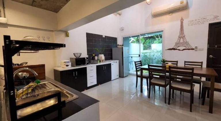 Ample villa | Pets allowed — photo 5