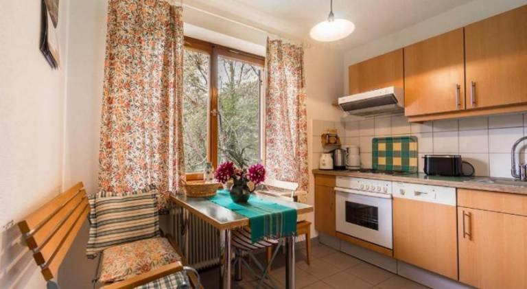 Apartment with terrace, garden & grill — photo 5