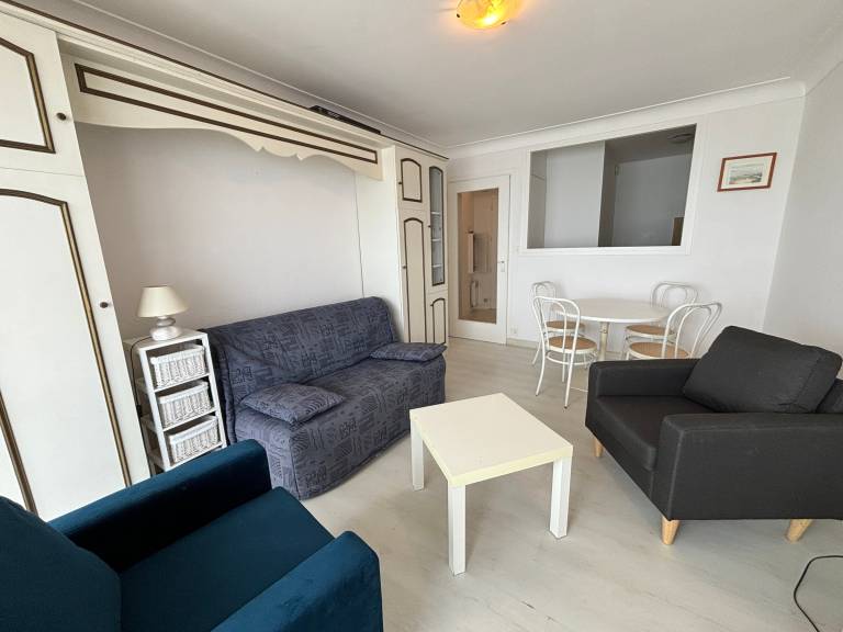 Spacious studio with balcony, sea view, Les Sables d'Olonne — photo 5