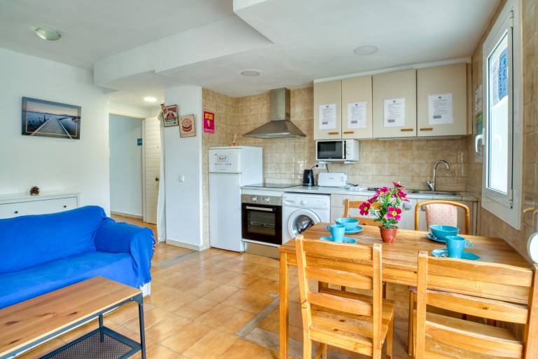 Pet-Friendly Apartament Luisa close to the Beach with Balcony & Wi-Fi — photo 4
