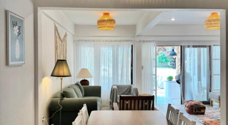 Vacation home with hot tub | Pet-friendly — photo 2