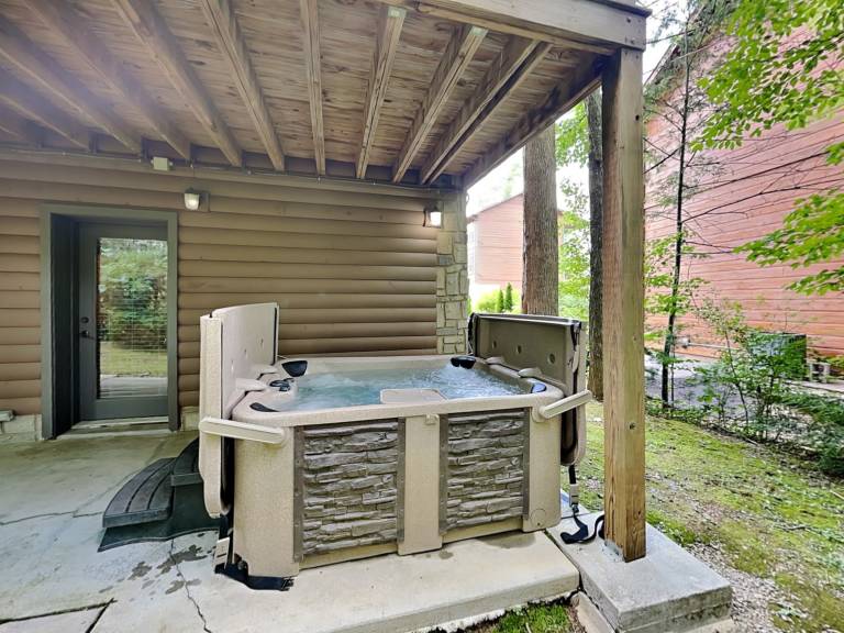 513PEYTONSHIDEGATNCB - Peyton's Hideaway — photo 2