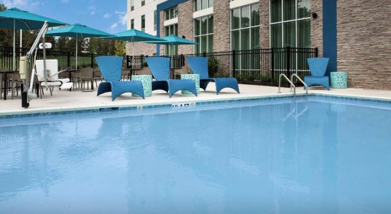 Hampton Inn & Suites Charlotte Airport Lake Pointe — photo 3
