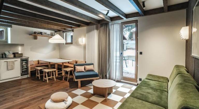 Rental apartment with pool, jacuzzi & patio | Dogs allowed in Chamonix-Mont-Blanc