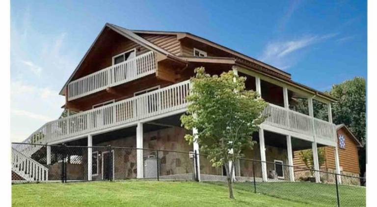 House with 5 rooms for 8 persons in Pigeon Forge, TN