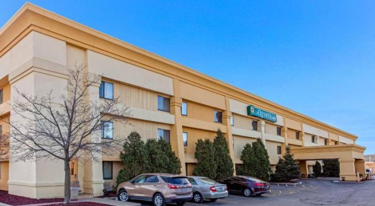 La Quinta Inn by Wyndham Milwaukee Airport / Oak Creek — photo 2