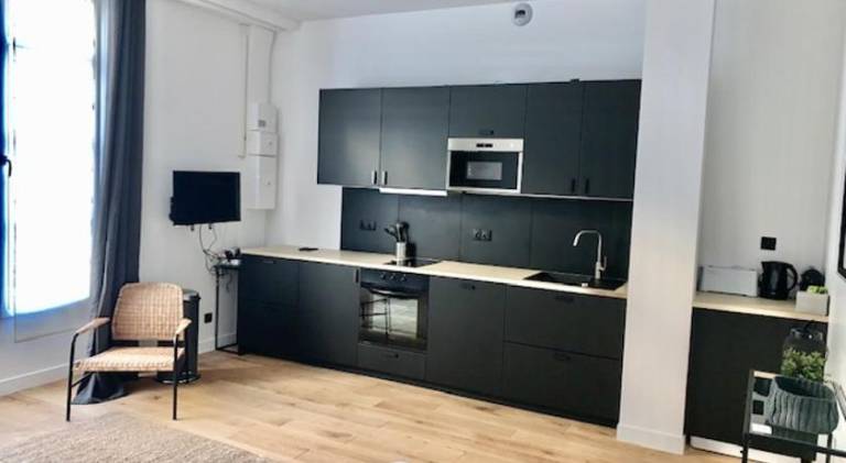 Serviced apartment for 4 persons in Montrouge