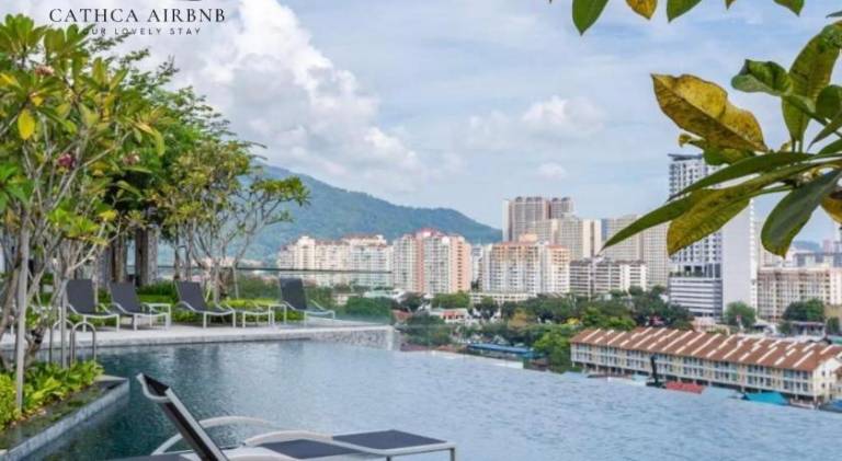 Apartment with pool & jacuzzi | Pets allowed in George Town