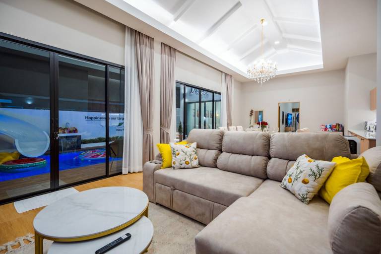 Villa with grill, pool & jacuzzi | Suitable for remote work | Dogs allowed — photo 2