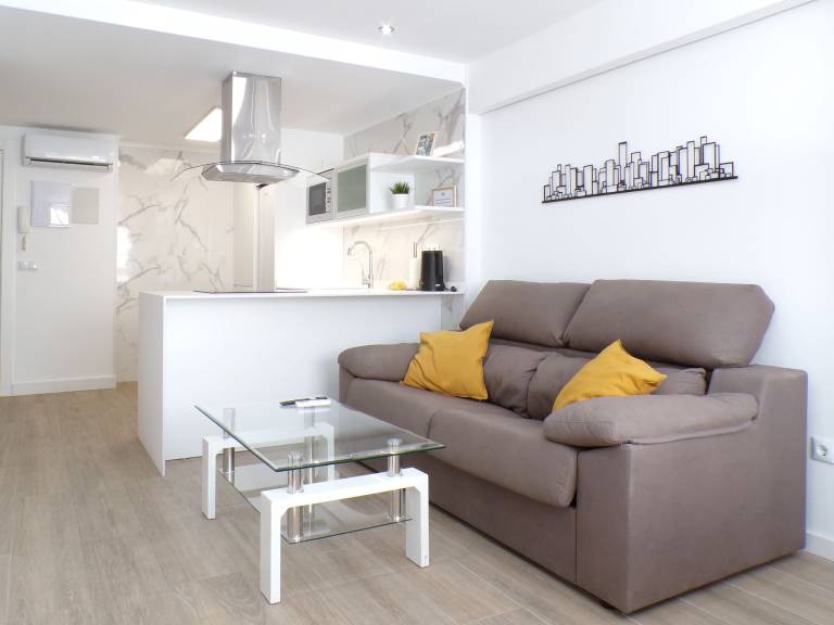 Family-oriented lovely rental apartment with pool & garden | Pets allowed — photo 3