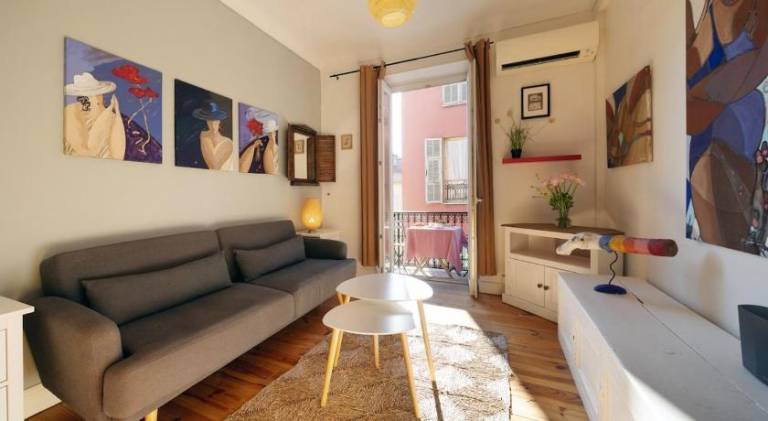 Rental apartment | Near Castle Hill — photo 2