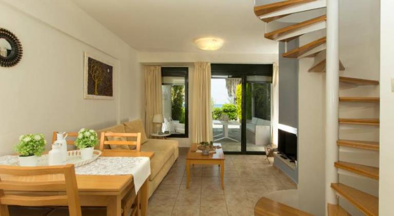 Villa Dihtia on the sea — photo 2