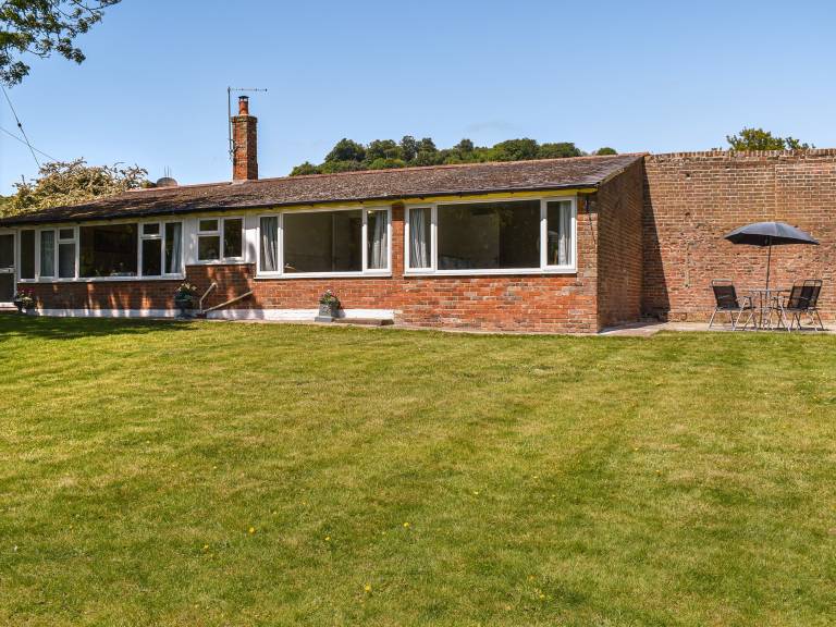 Beachborough Park Summer House