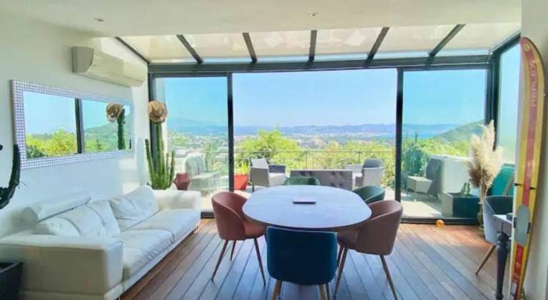 Vacation home with barbeque, pool & yard | Suitable for remote work in Mandelieu-La-Napoule