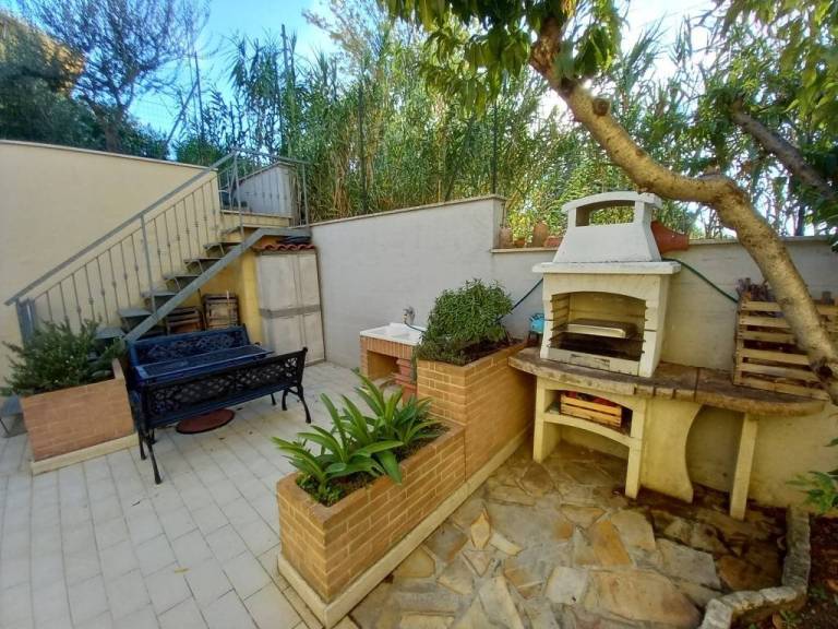 Family-friendly villa with barbeque, garden & patio | Good for workation | Dogs allowed — photo 3