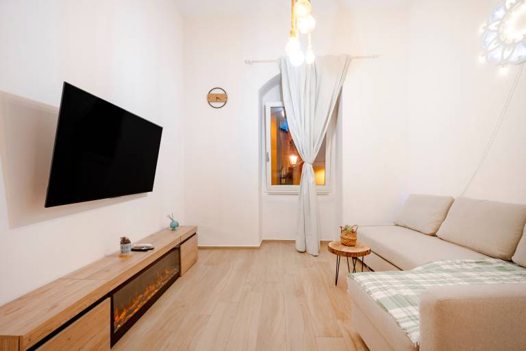 Apartment 'Dimora Oreste' with Private Terrace, Wi-Fi and Air Conditioning — photo 3