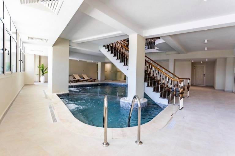 Laguna Spa — photo 3